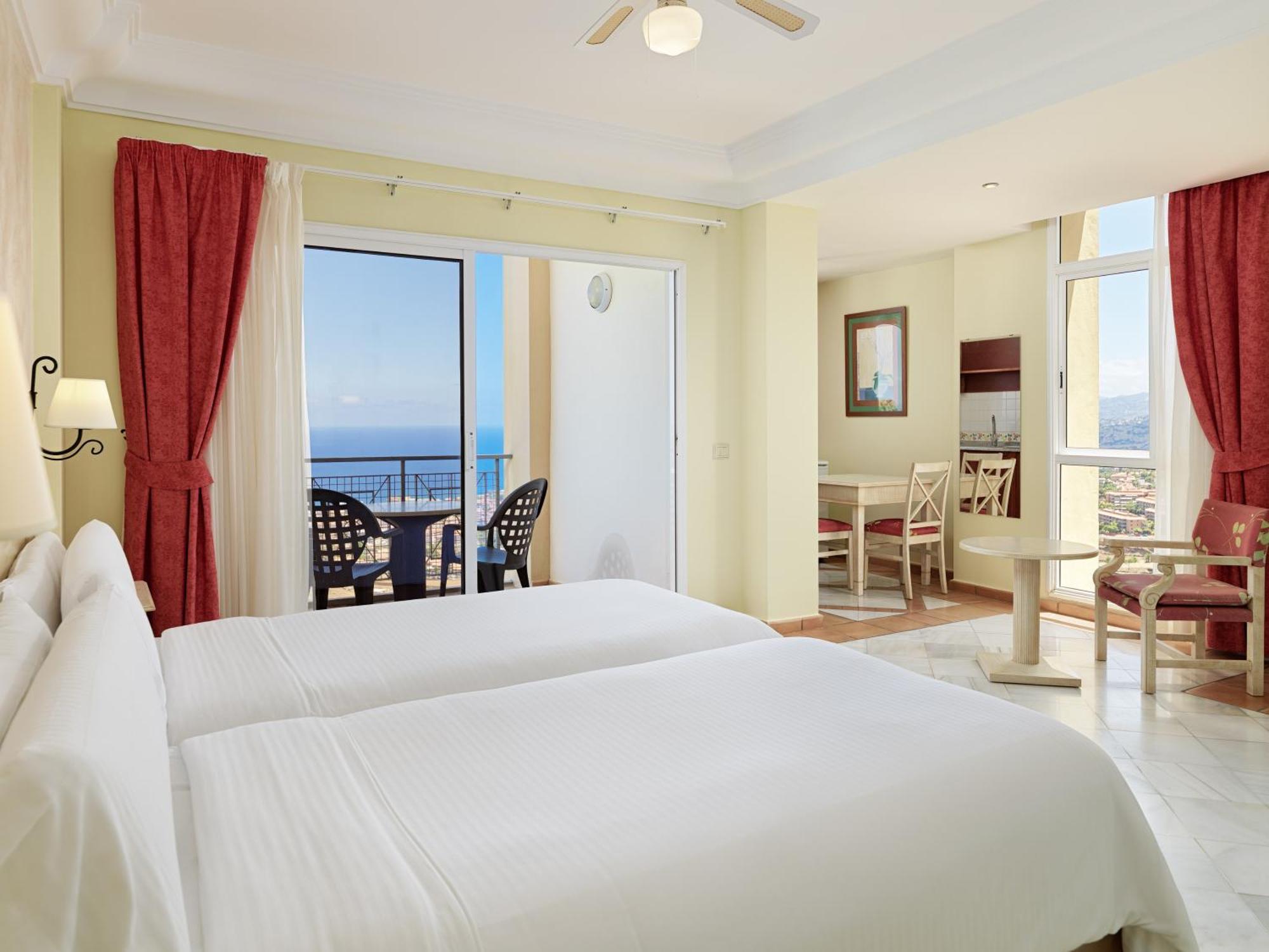 Aguilas Tenerife, Affiliated By Melia